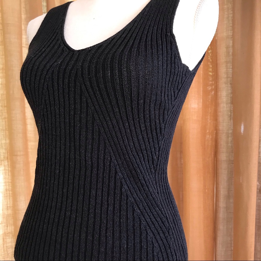 BCBG MaxAzria black stretch sleeveless tank